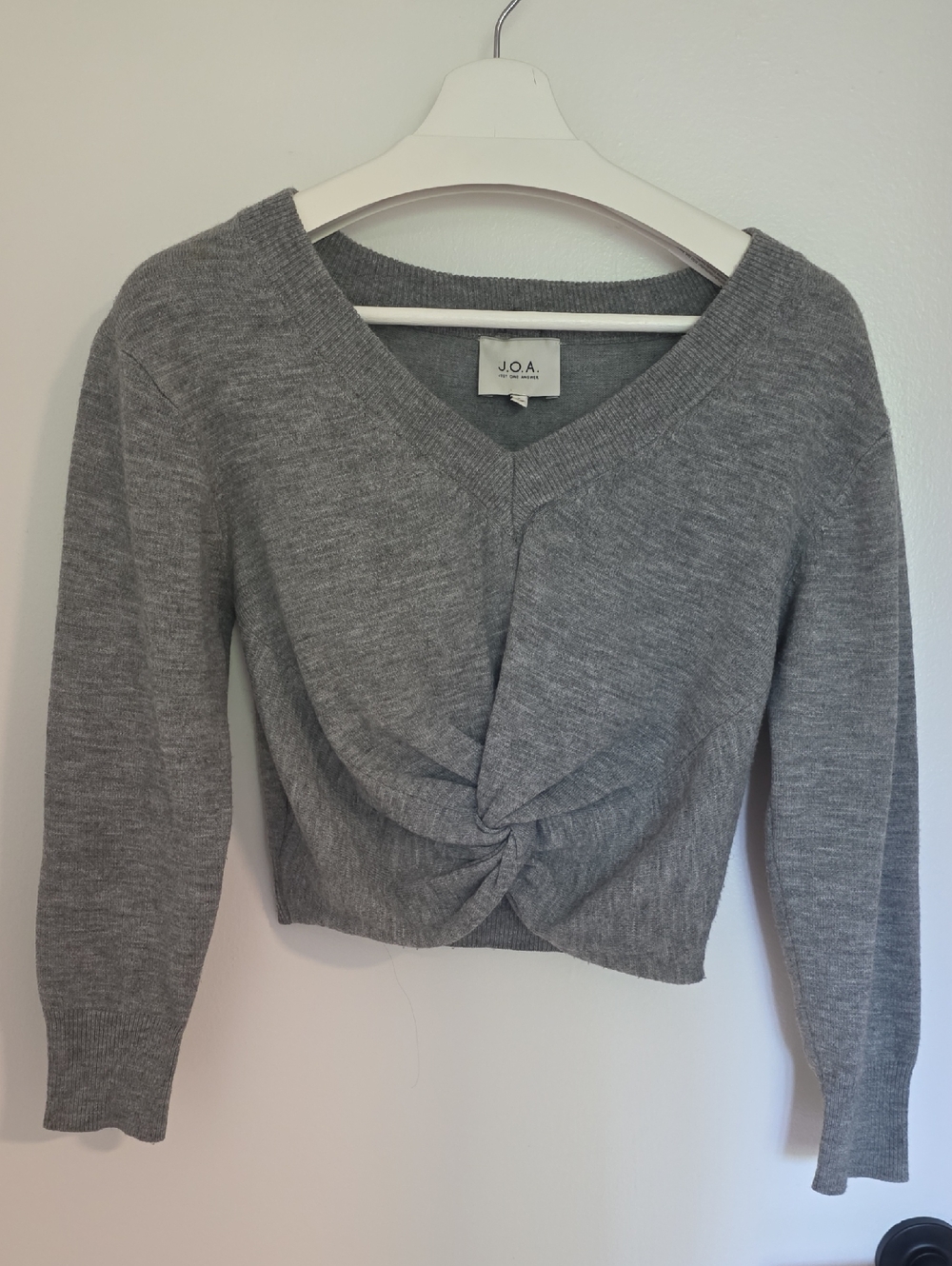 J.O.A. Gray V-Neck Twist Knit Top